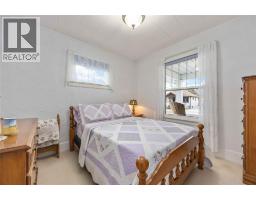 318 Cobden STREET - 13