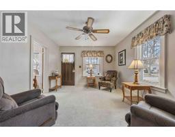 318 Cobden STREET - 4