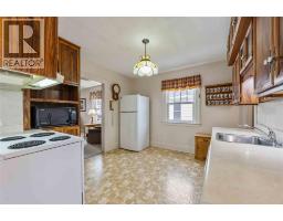 318 Cobden STREET - 7