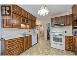 318 Cobden STREET - 8