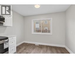 816 WELLINGTON STREET - 10