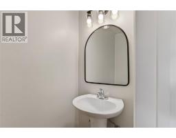 816 WELLINGTON STREET - 13