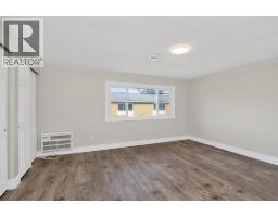 816 WELLINGTON STREET - 17