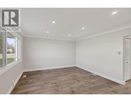 816 WELLINGTON STREET - 6