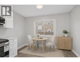 816 WELLINGTON STREET - 9