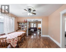 548 Devine STREET - 12