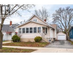 548 Devine STREET - 2