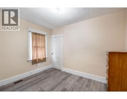 548 Devine STREET - 20