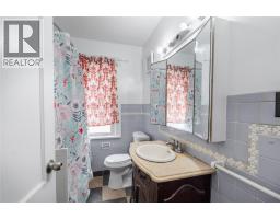 548 Devine STREET - 22