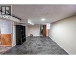 548 Devine STREET - 29