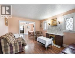 548 Devine STREET - 9