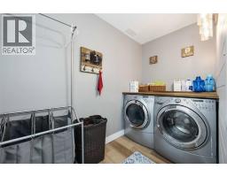 2565 ELIZABETH STREET - 11