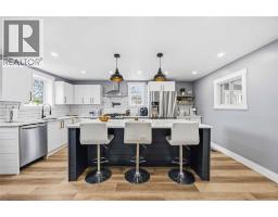 2565 ELIZABETH STREET - 13