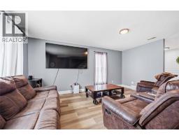 2565 ELIZABETH STREET - 16