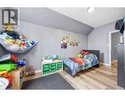 2565 ELIZABETH STREET - 23