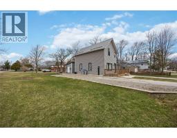 2565 ELIZABETH STREET - 3