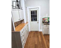 270 QUEEN STREET - 6