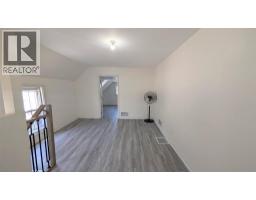 166 ROSS AVENUE - 10