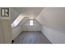 166 ROSS AVENUE - 14