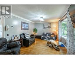 753 Kember AVENUE - 10