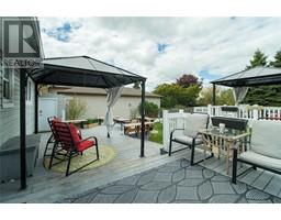 753 Kember AVENUE - 27