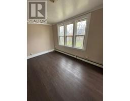 314 CHRISTINA STREET South - 3