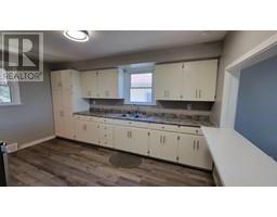 714 CAMPBELL STREET - 5