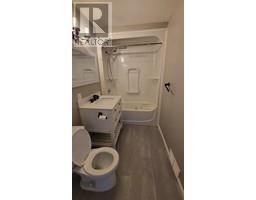 714 CAMPBELL STREET - 7