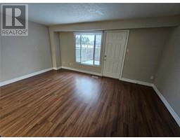 215 Trudeau DRIVE UnitNo. No.34 - 12