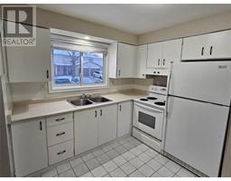 215 Trudeau DRIVE UnitNo. No.34 - 3