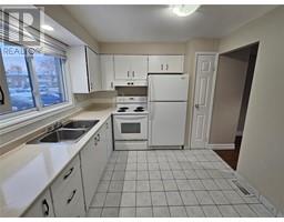 215 Trudeau DRIVE UnitNo. No.34 - 4