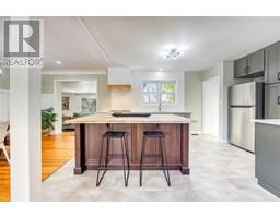 282 JOHN STREET - 11