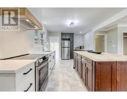 282 JOHN STREET - 15