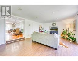 282 JOHN STREET - 17