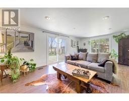 282 JOHN STREET - 19