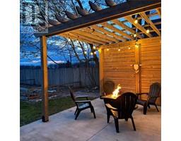 282 JOHN STREET - 44