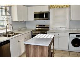 408 CROMWELL STREET - 6