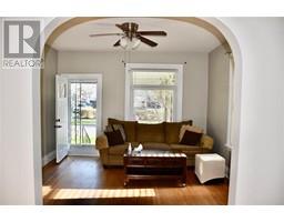 408 CROMWELL STREET - 8