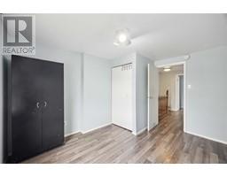 825 Exmouth STREET UnitNo. 27 - 17