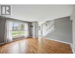 825 Exmouth STREET UnitNo. 27 - 4