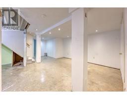 8113 LISGAR STREET - 33