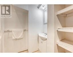 8113 LISGAR STREET - 40