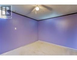 8113 LISGAR STREET - 41