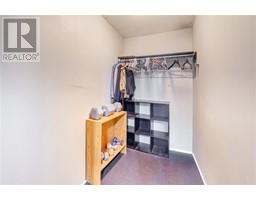 8113 LISGAR STREET - 43