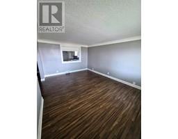 714 CAMPBELL STREET - 4