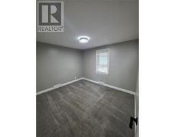 714 CAMPBELL STREET - 8
