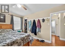 746 Oxford STREET - 13