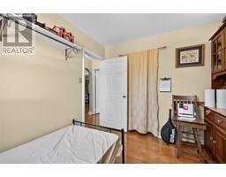 746 Oxford STREET - 15