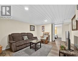 746 Oxford STREET - 25