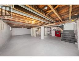 266 BROCK STREET South - 26